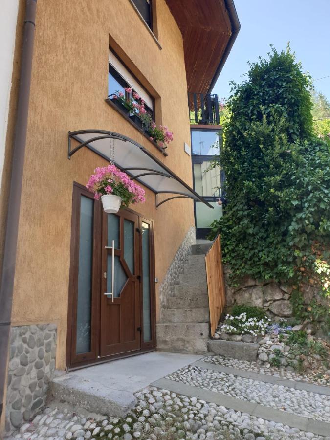 Apartma Na Klancu Kobarid Exterior photo